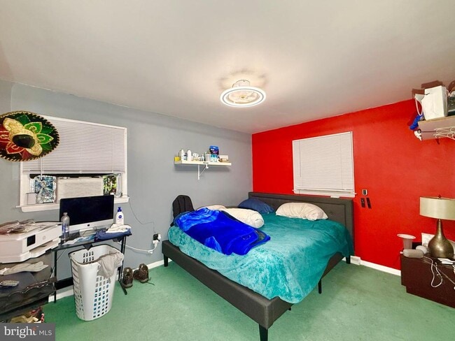 Photo - 322 7th Ave