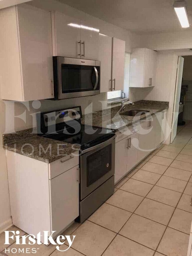 Photo - 844 Date Palm Dr