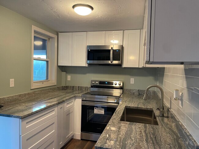 Photo - 85 Linwood St Unit 2