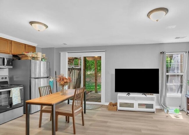 Photo - 1530 Ingram Terrace Unit 1