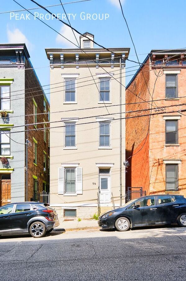 Building Photo - 516 E 13th St Unit 6