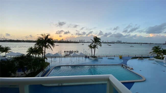 1000 West Dr Unit 318