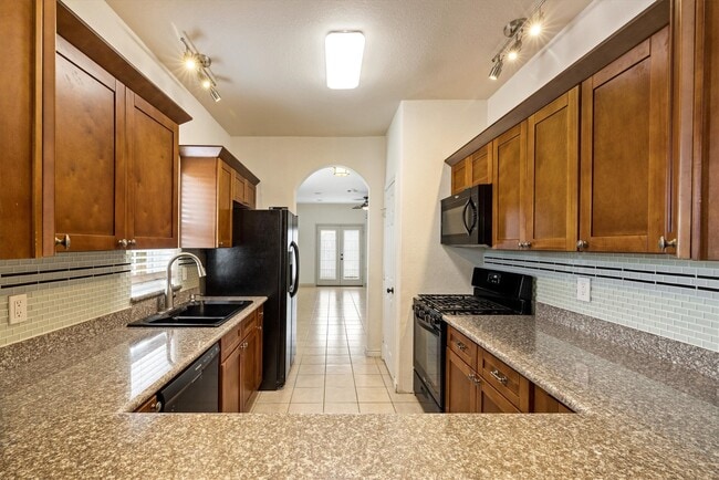 Photo - 7308 Magnolia Blossom