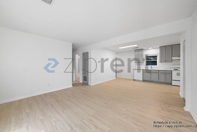 Photo - 7064 Eunice Dr