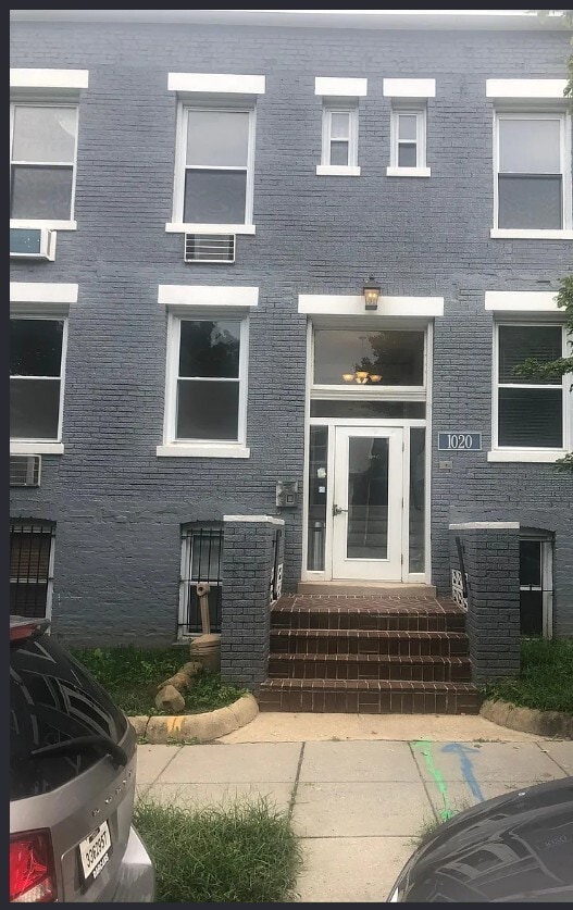 Building Photo - 1020 Fairmont St NW Unit 8 Rental