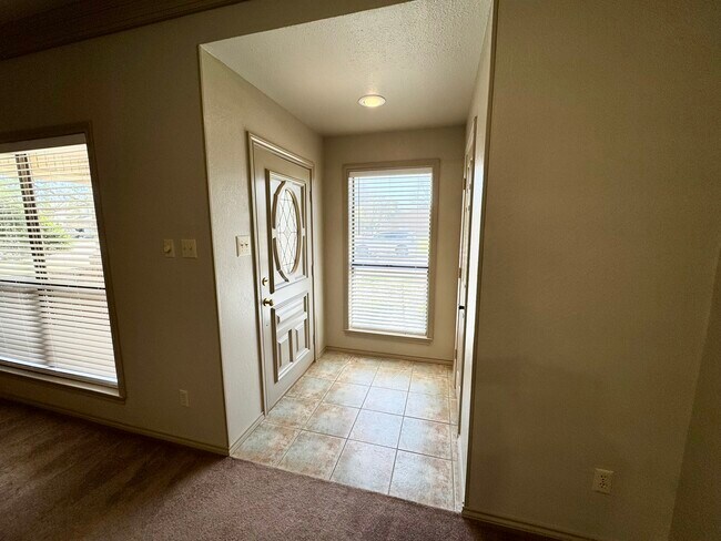 Front Foyer - 2614 Woodrow Blvd