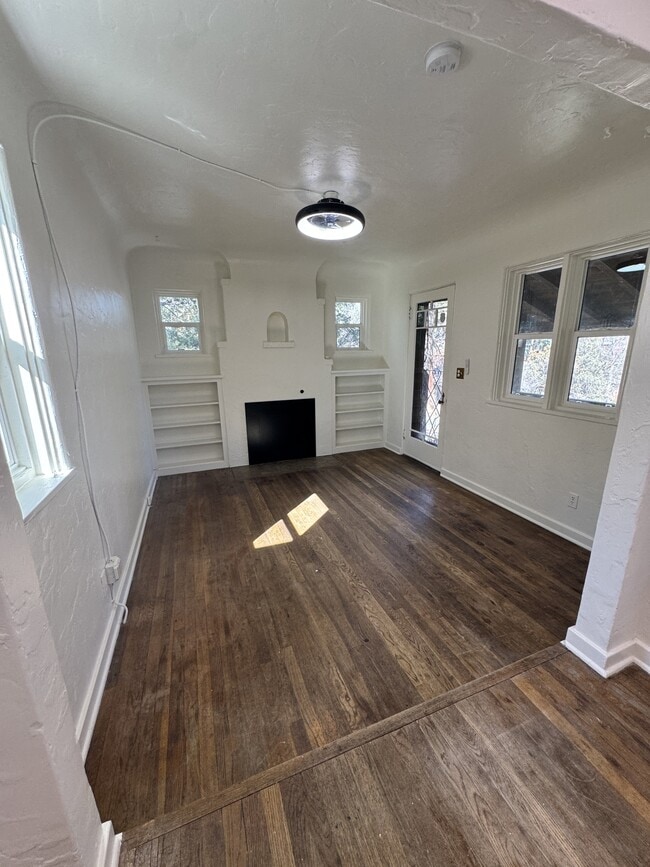 Photo - 319 Pioneer Dr