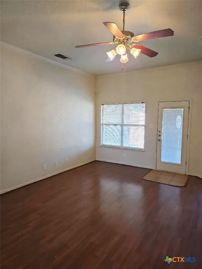 Photo - 3003 Lavender Ln