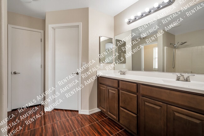 Photo - 3560 W Mesquite Ave