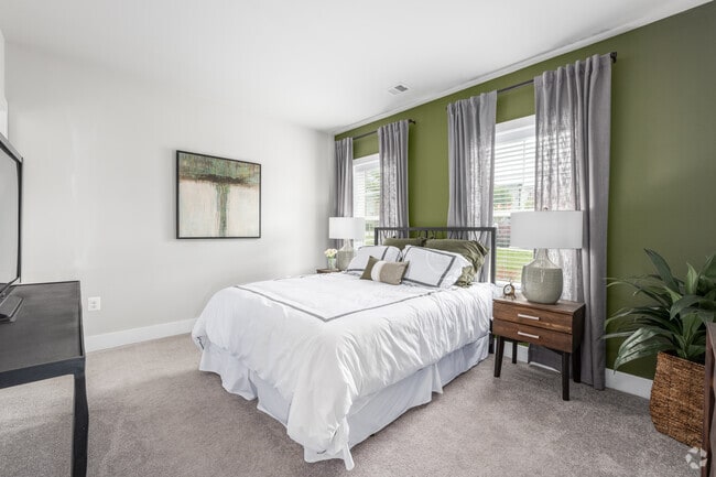 2BR, 2BA - 1,100SF - Bedroom