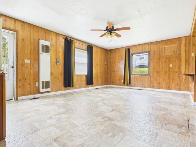 Photo - 711 W 3rd Ave