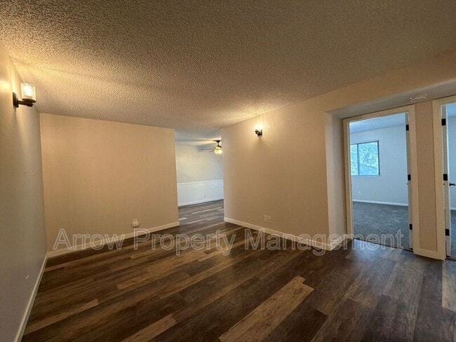 Photo - 3405 Holdrege St Unit 203