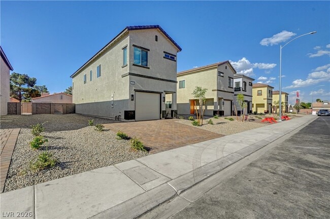 Building Photo - 2124 Abraham Ave