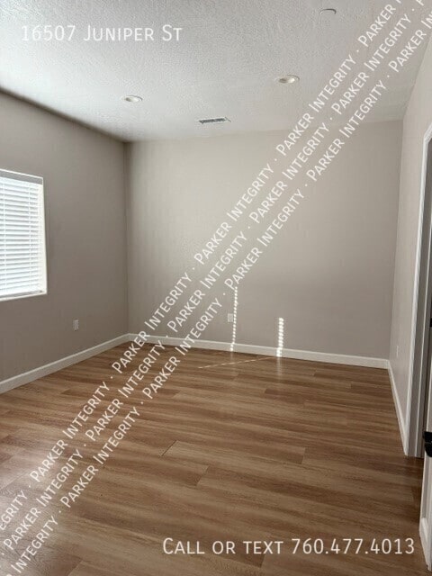 Photo - 16507 Juniper St