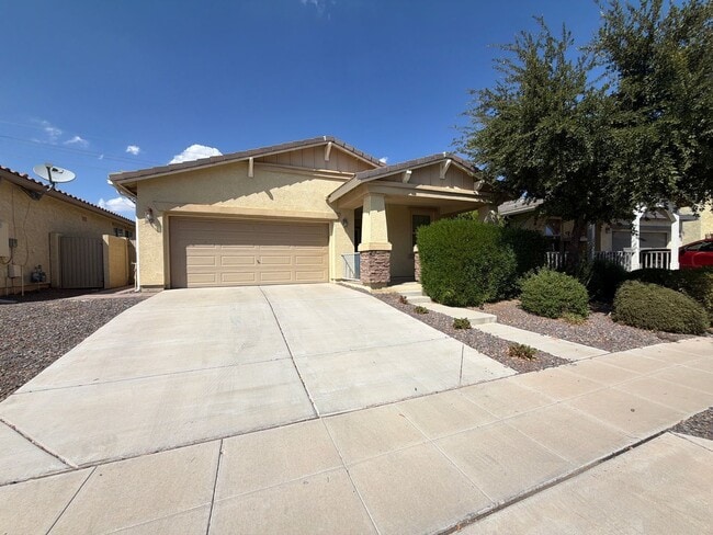 Building Photo - 14934 W Georgia Dr