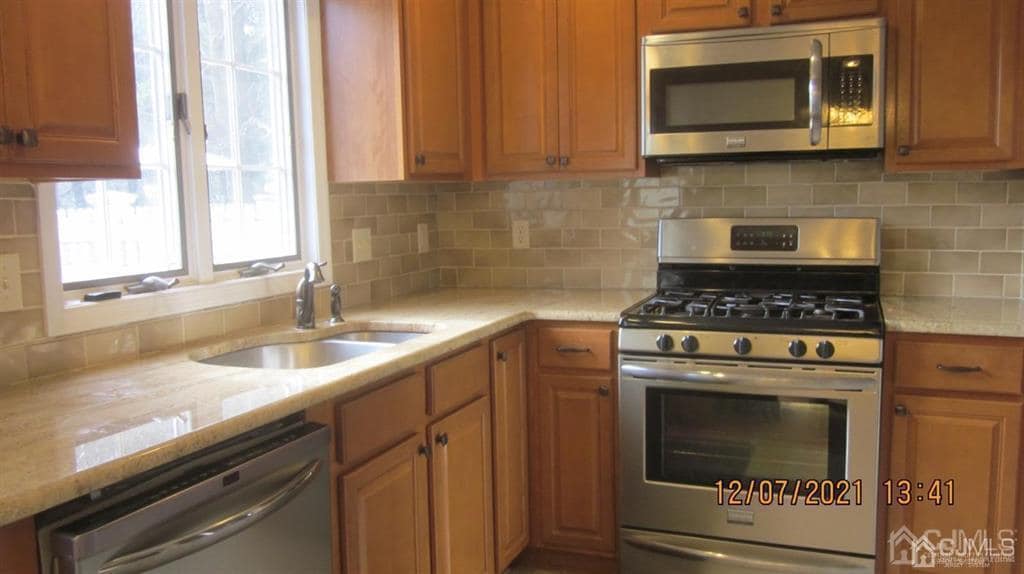 Photo - 241 Amboy Ave