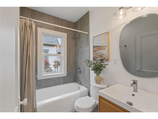 Photo - 3419 24th Ave S