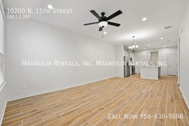 Photo - 10200 N 15th St