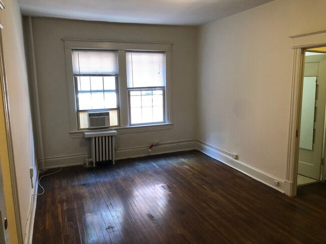 Photo - 1811-1815 S St NW