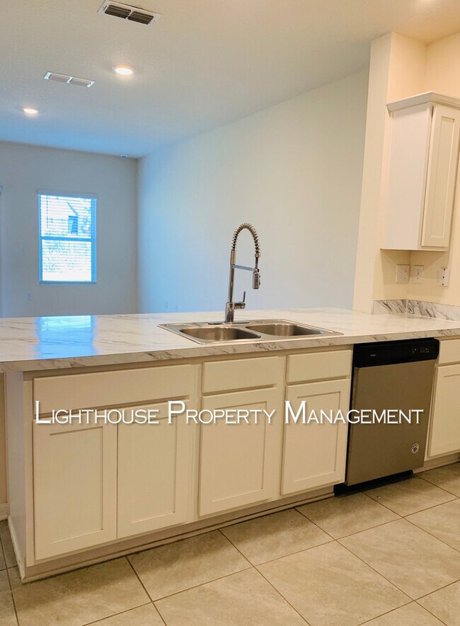Photo - Modern 2/2.5 Townhome-Baymeadows!