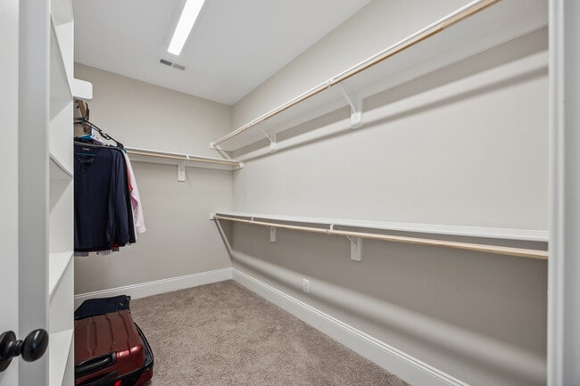 Photo - 405 Gilpin Way