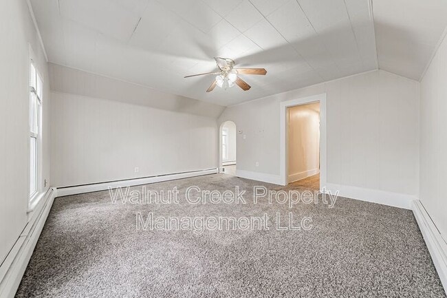 Photo - 870 S Main St Unidad C