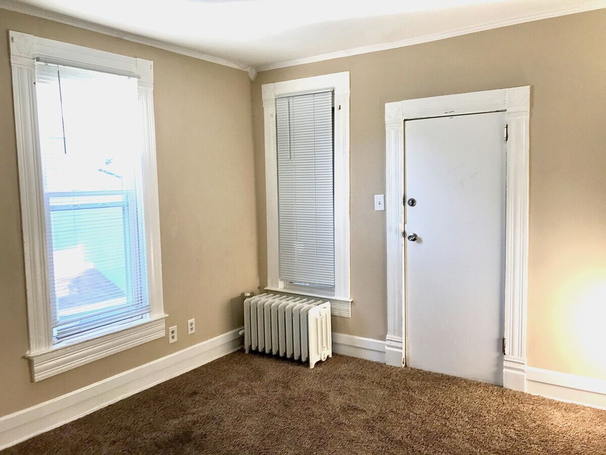 Photo - 2820 Cottage Grove Ave Unit 2820-04