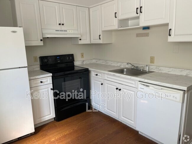Building Photo - 90-92 Ford Street Unit 3 Rental