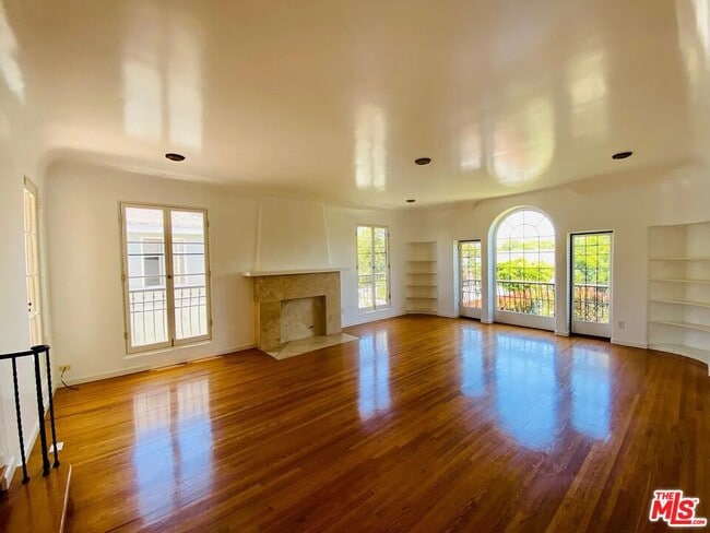 Photo - 942 S Mansfield Ave Unit 3