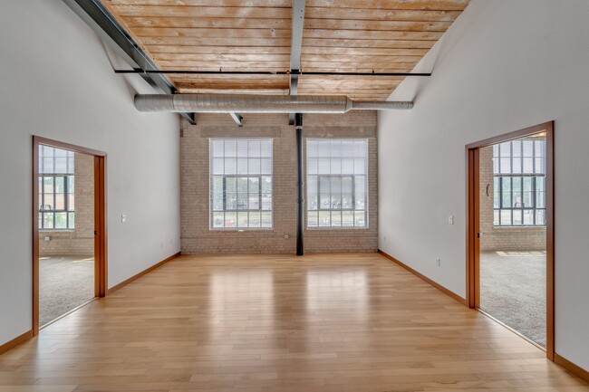 Woolen Mills Lofts