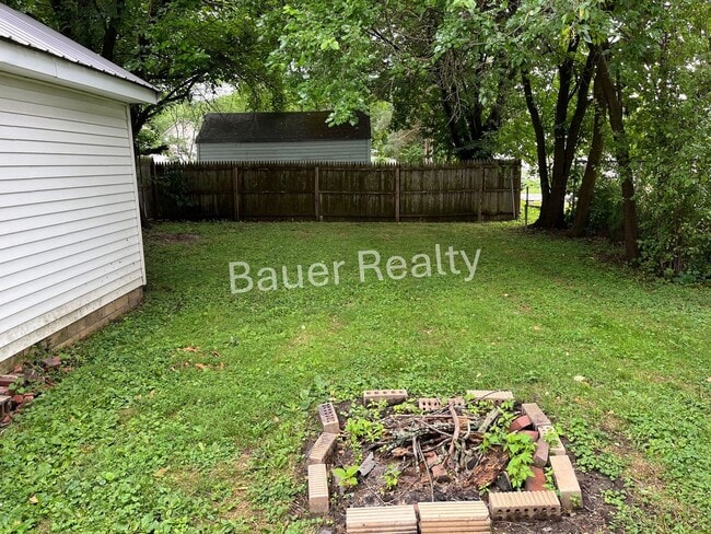 Photo - Charming 3 Bedroom Home