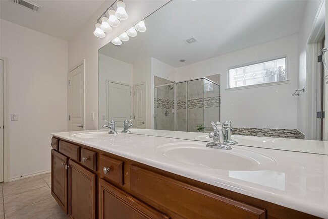 Building Photo - 24543 Carlton Springs Ln