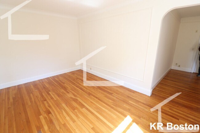 Photo - No Brokers Fee, Month of Free Rent, Heat, ...