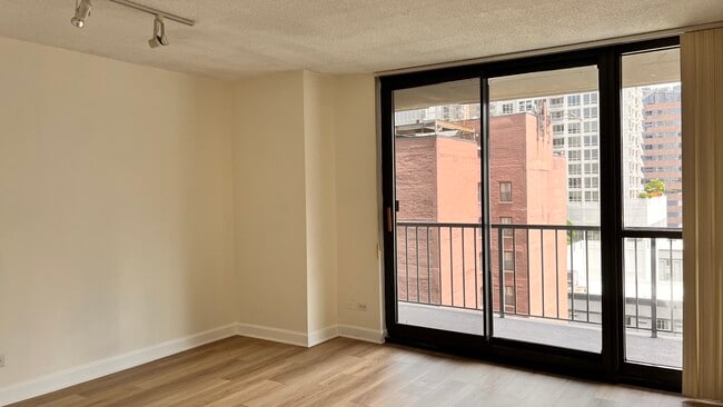 Photo - 10 E Ontario St Unit 1501