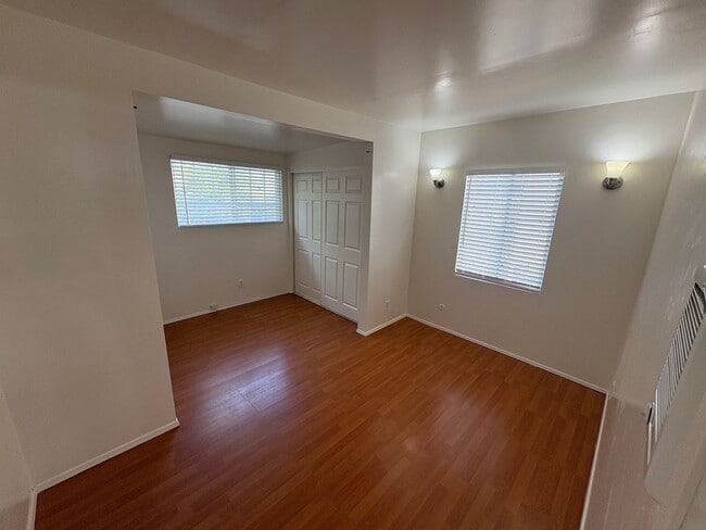 Photo - Light and Bright 2 Bed 1 Ba Close to Sweetwater and 805