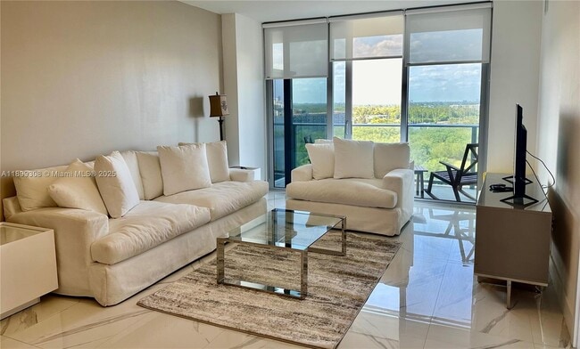 Photo - Luxury 2BR + Den Residence with Panoramic ... Unit 1505