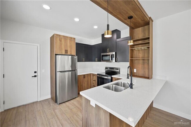 Photo - 1410 S Michigan St Apartment Unit 1