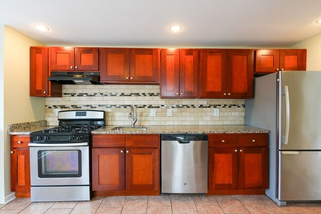 Photo - Passyunk Area great one bed with patio