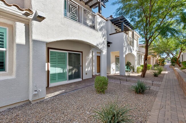 Photo - FANTASTIC 2-BEDROOM TOWNHOME IN GUARD GATE...
