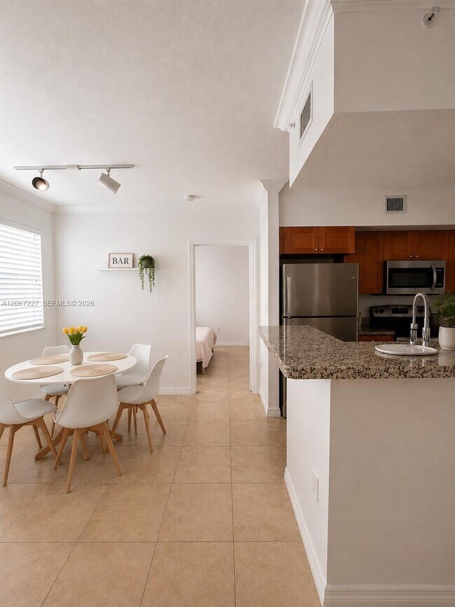 Photo - 131 SW 117th Ave Unidad 8205