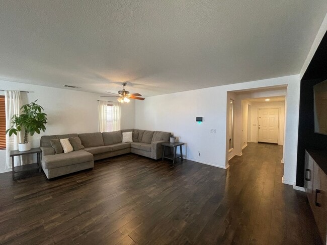 Photo - Lancaster 3 Bedroom + 2 Bathroom