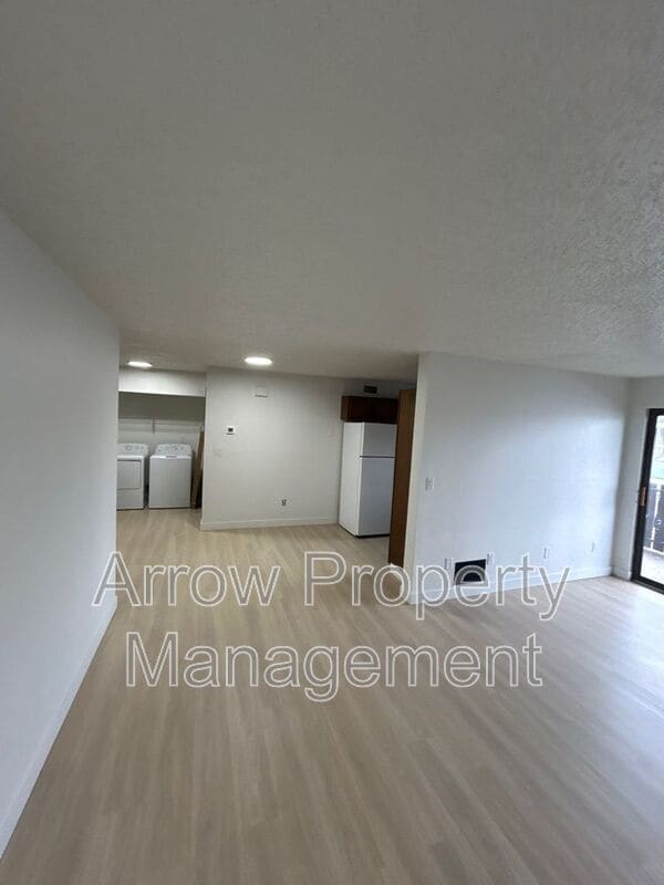 Photo - 203 E Arbor Ave