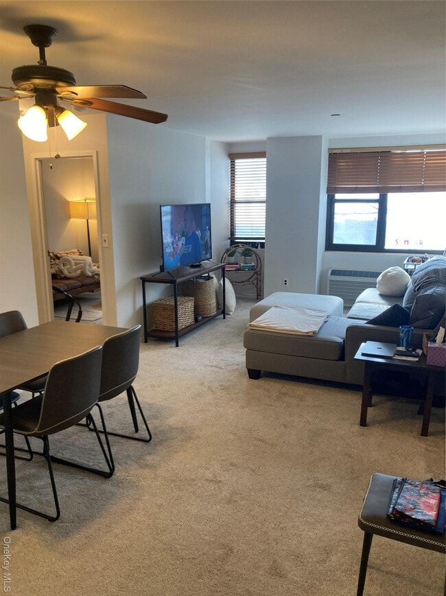 Photo - 185 W Park Ave Unit 412