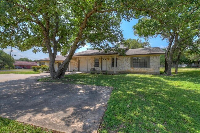 Photo - 3800 Foust Trail