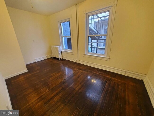 Photo - 315 N 6th St