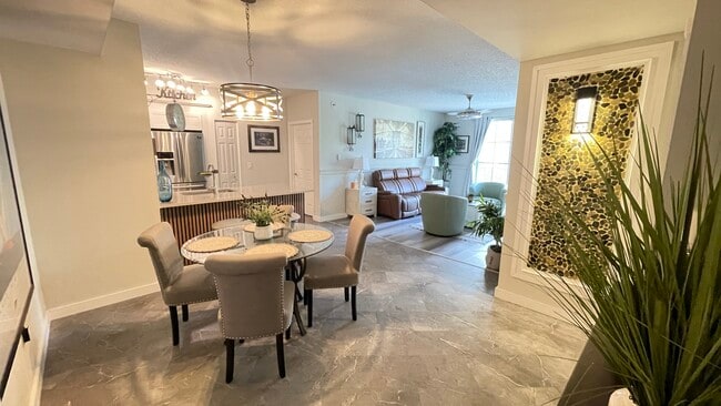Photo - 780 S Sapodilla Ave Unit #210