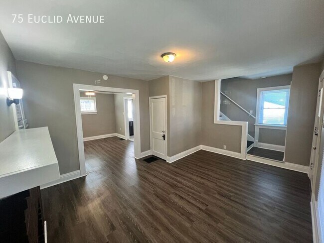 Photo - 75 Euclid Ave