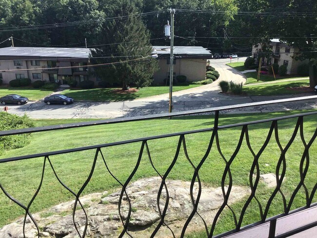 Photo - 9 Strawberry Bank Rd Unidad 16