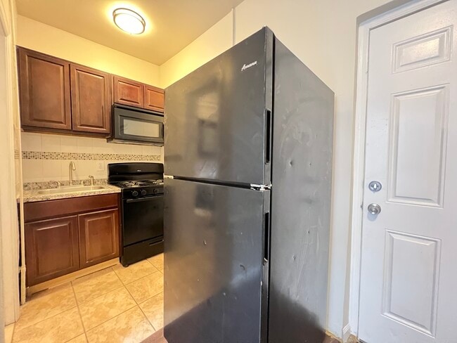 969 Summit Ave 23 - 967 Summit Ave Unit 1