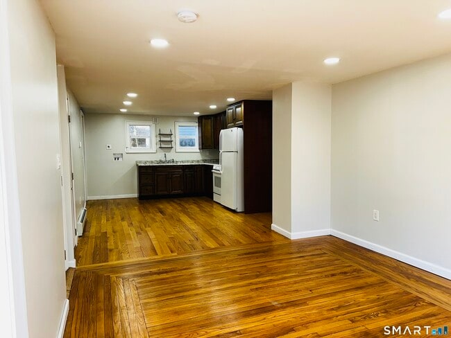 49 Pleasant St